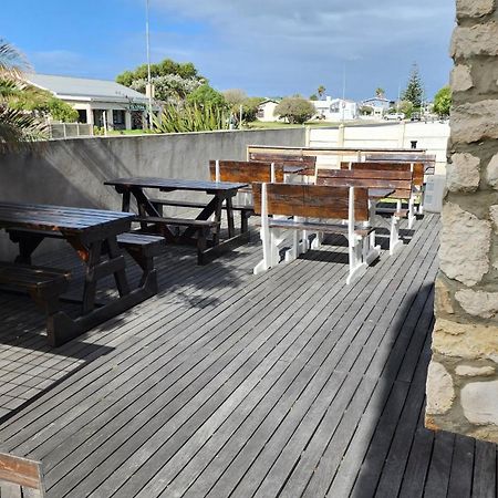 Stonehouse On Main Hotell Struisbaai Eksteriør bilde