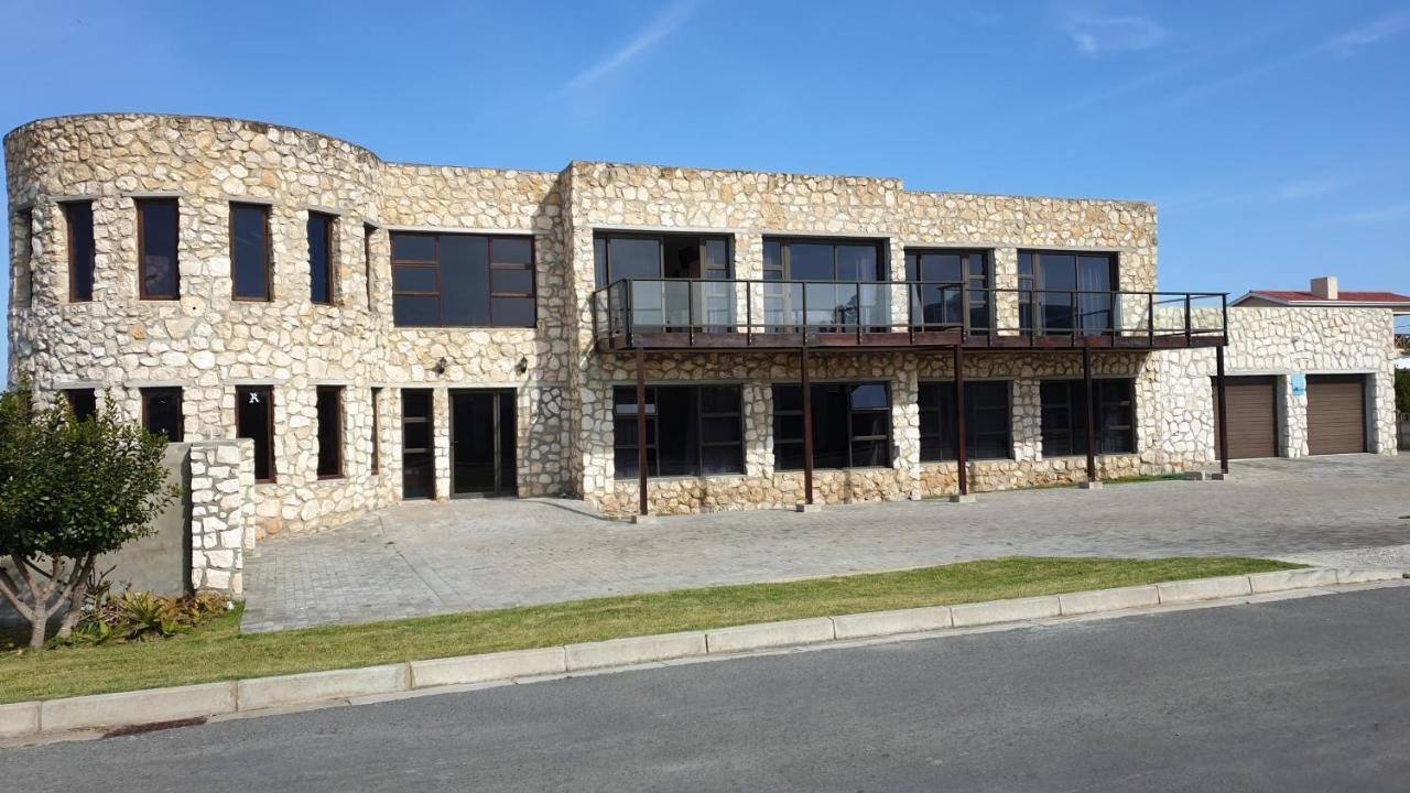 Stonehouse On Main Hotell Struisbaai Eksteriør bilde